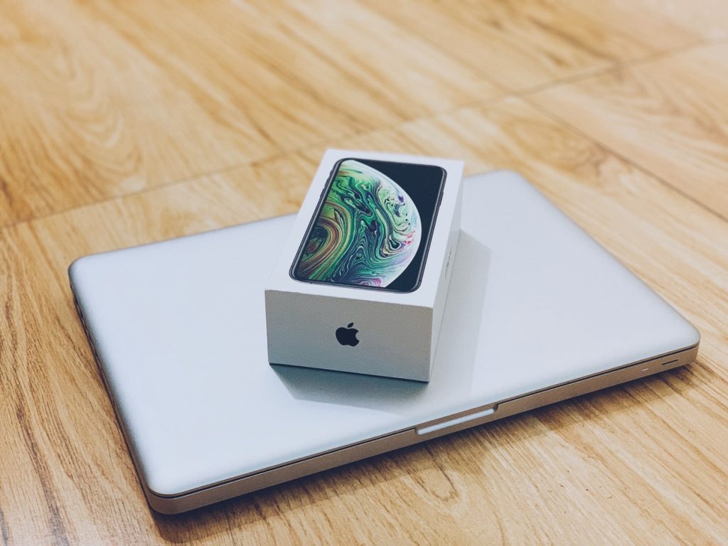 iPhone XS Max Box