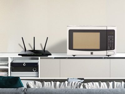 Microwaves-Interfere-With-WiFi-Signals1