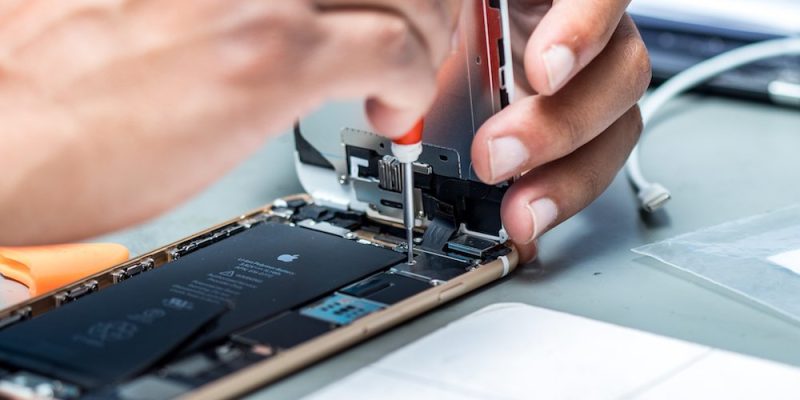 Apple-iPhone-Repair-Service