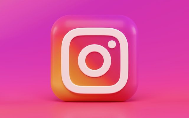 Create photos & videos to captivate Instagram audience: A Step-by-Step Guide