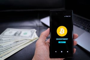 Top Mobile Apps for Crypto Trading: Streamlining Your Investments on the Go